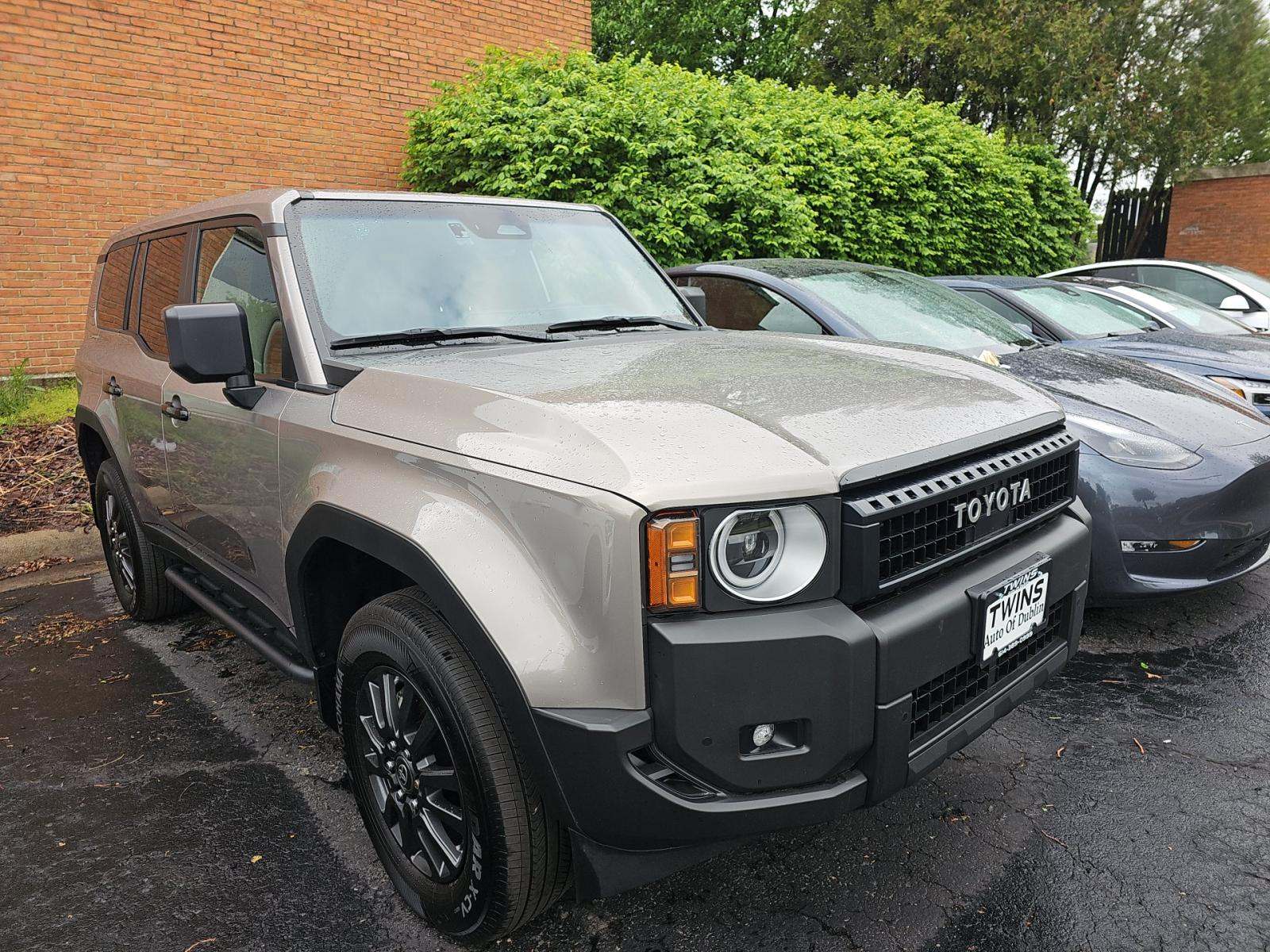 TOYOTA LAND CRUISER - 4