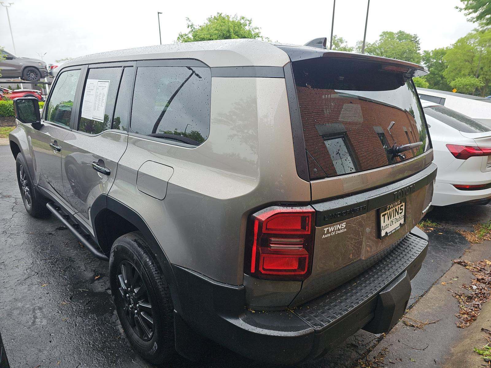 TOYOTA LAND CRUISER - 2