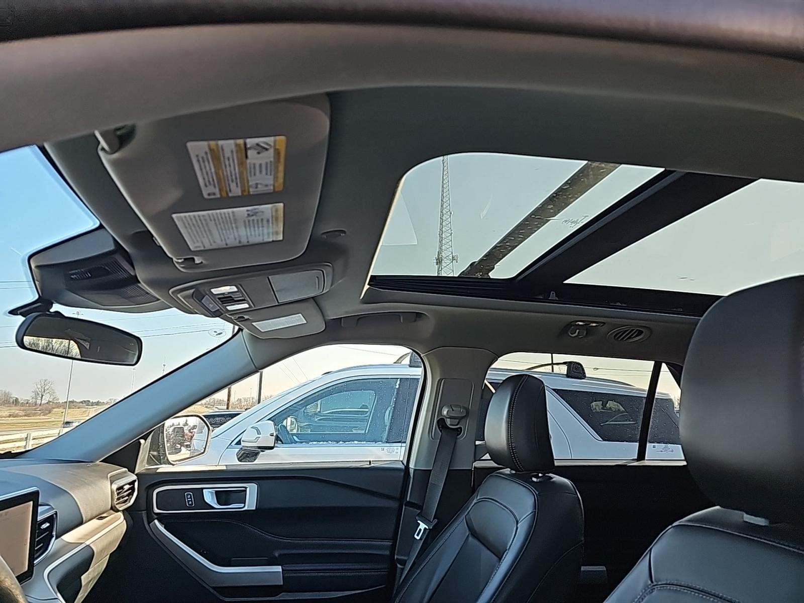 2023 Ford Explorer XLT AWD