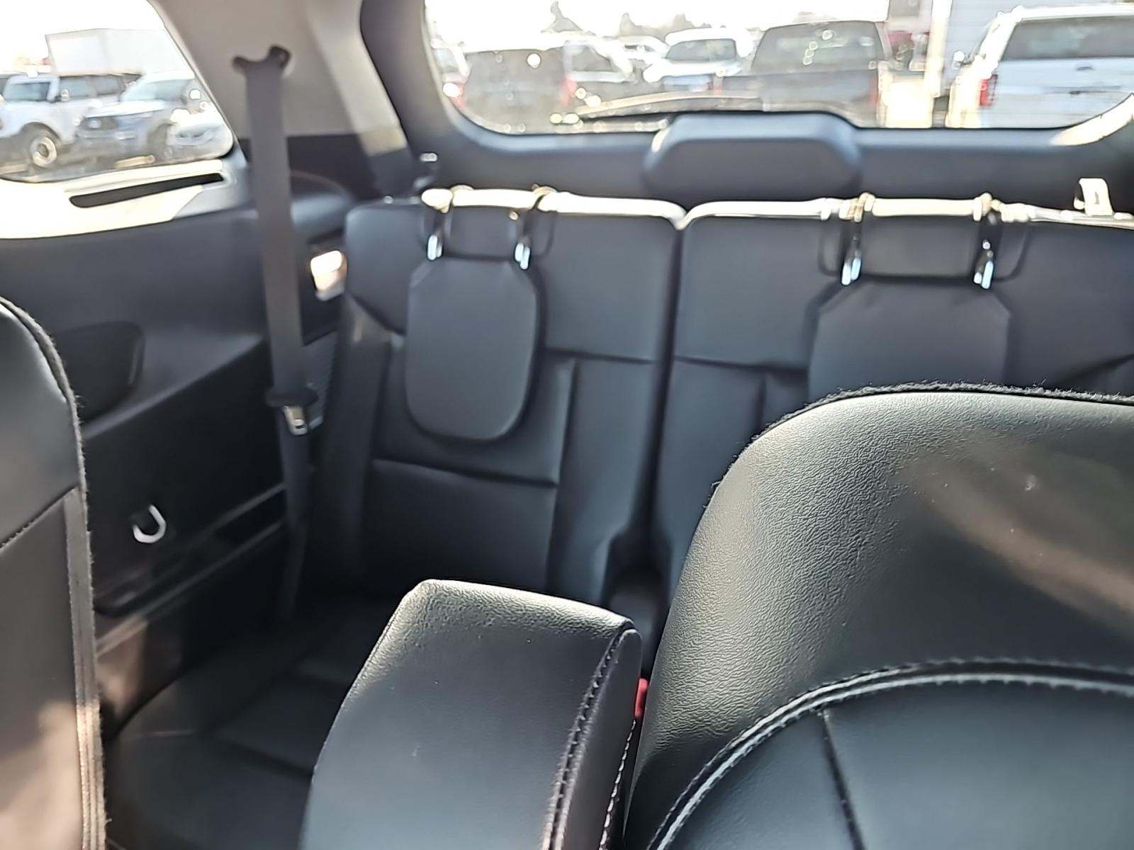 2023 Ford Explorer XLT AWD