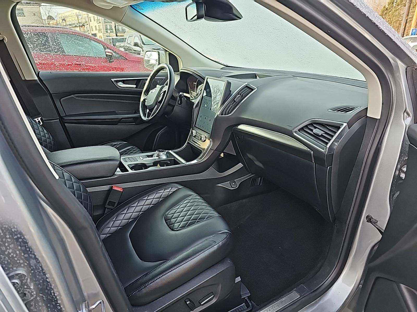 2024 Ford Edge Titanium AWD