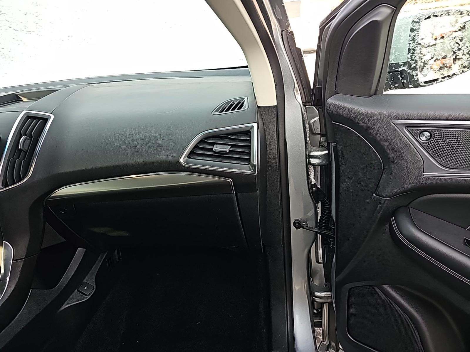 2024 Ford Edge Titanium AWD