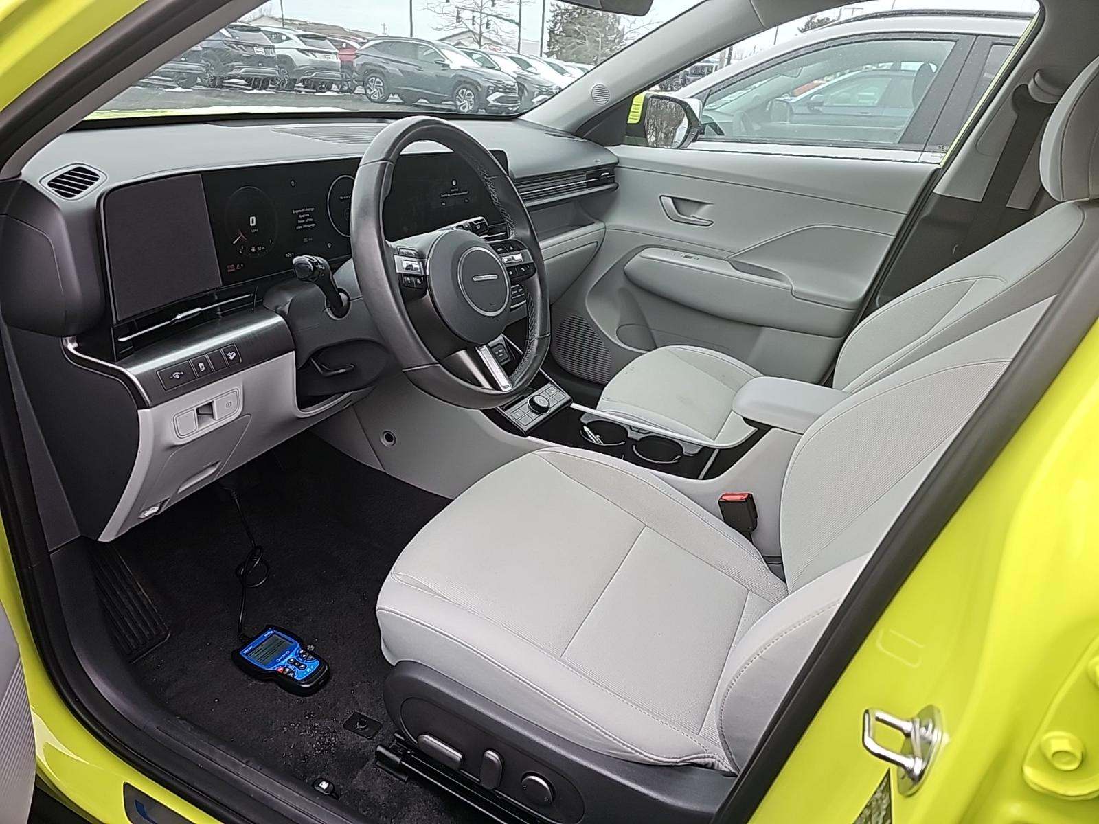 HYUNDAI SEL CONVENIENCE - 6