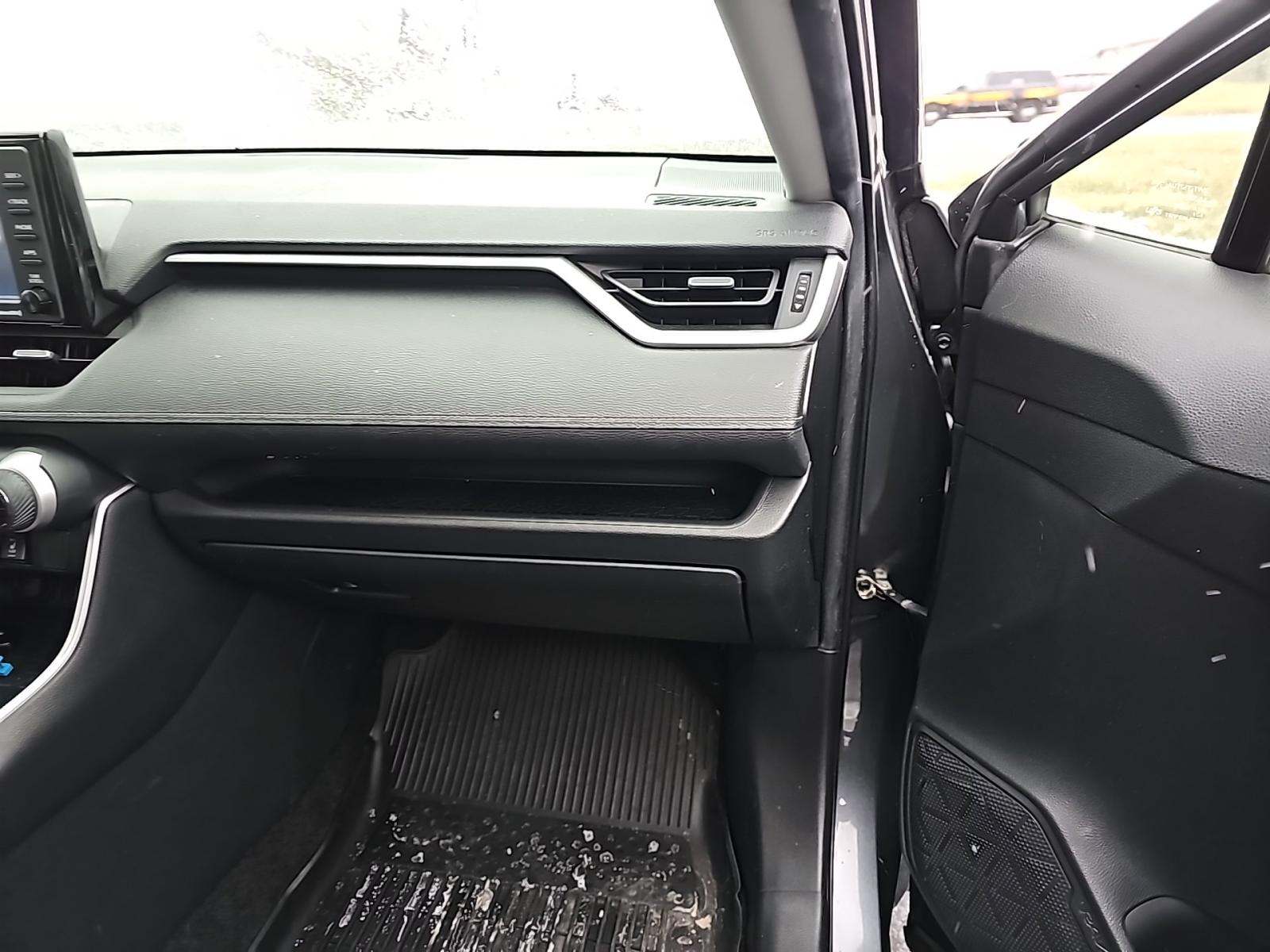 2022 Toyota RAV4 Hybrid XLE Premium AWD