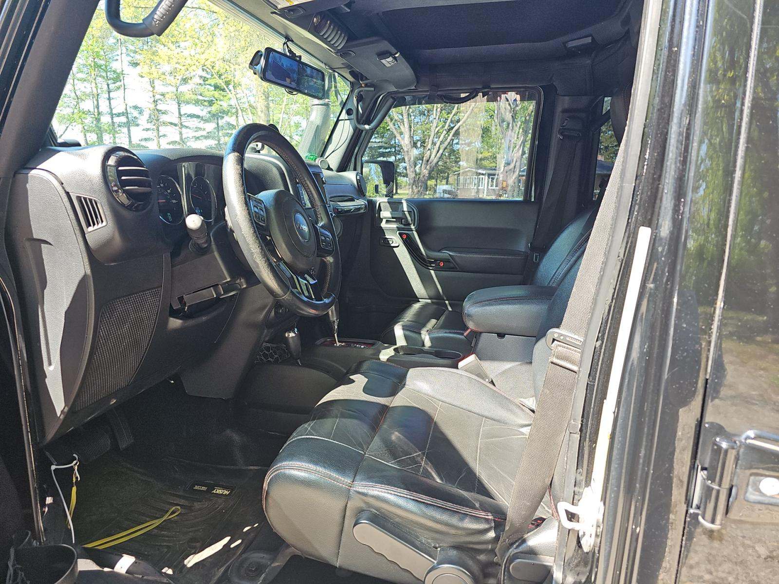 JEEP UNLIMITED SAHARA ALTITUDE EDITION - 2