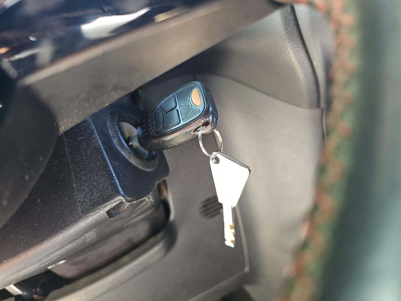 JEEP UNLIMITED SAHARA ALTITUDE EDITION - 4