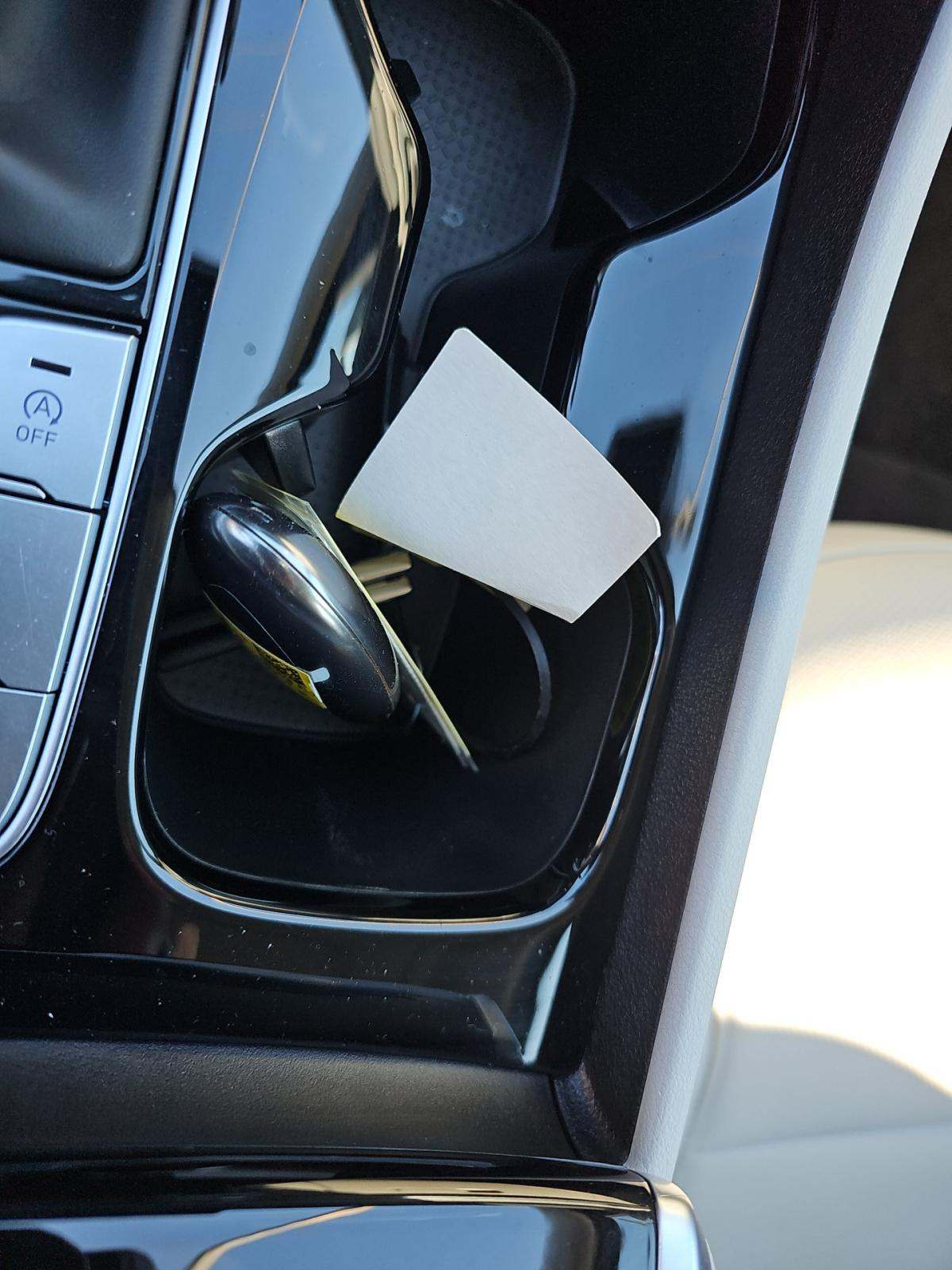 HYUNDAI SEL CONVENIENCE - 8