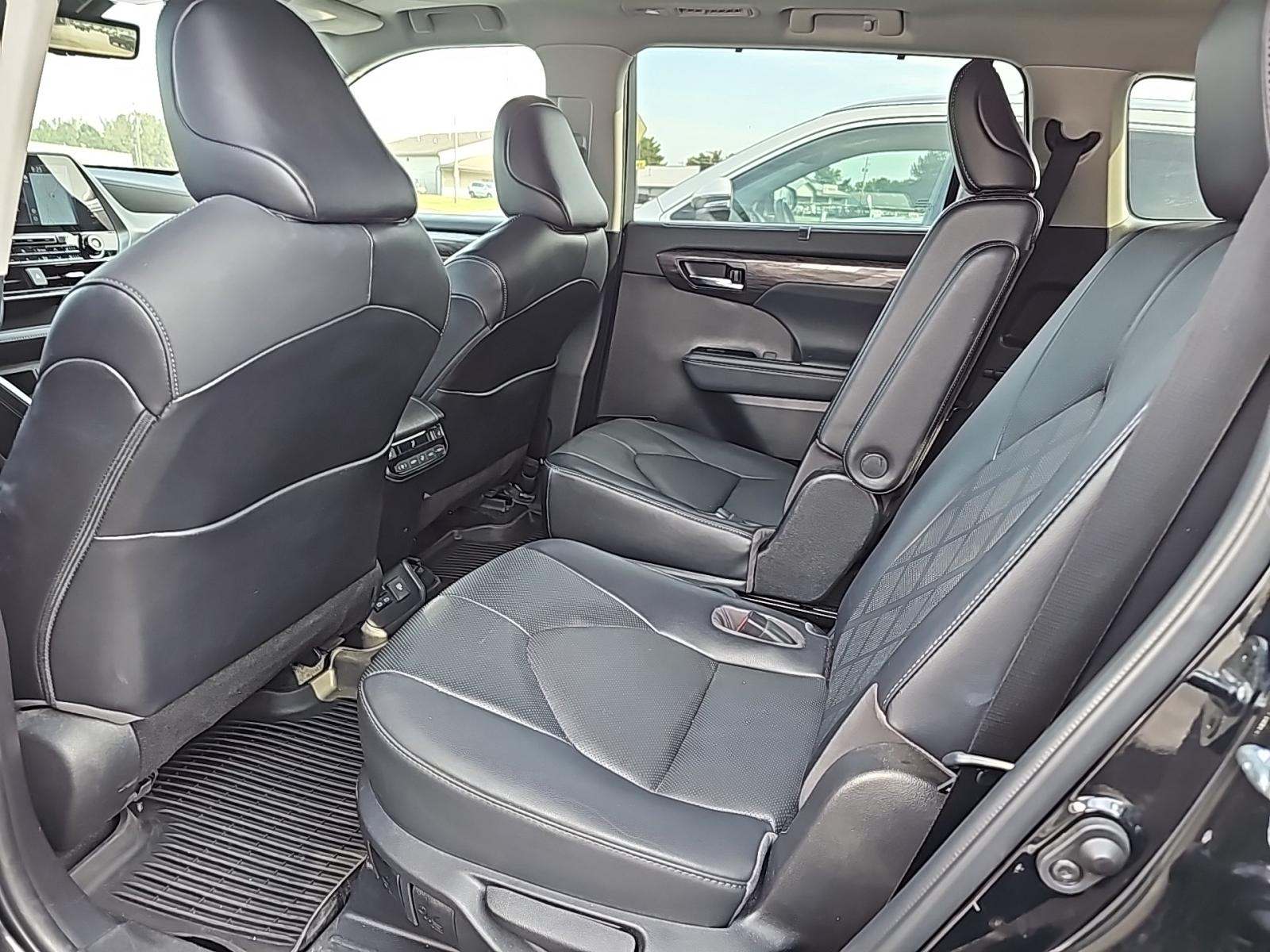 2022 Toyota Highlander Platinum AWD