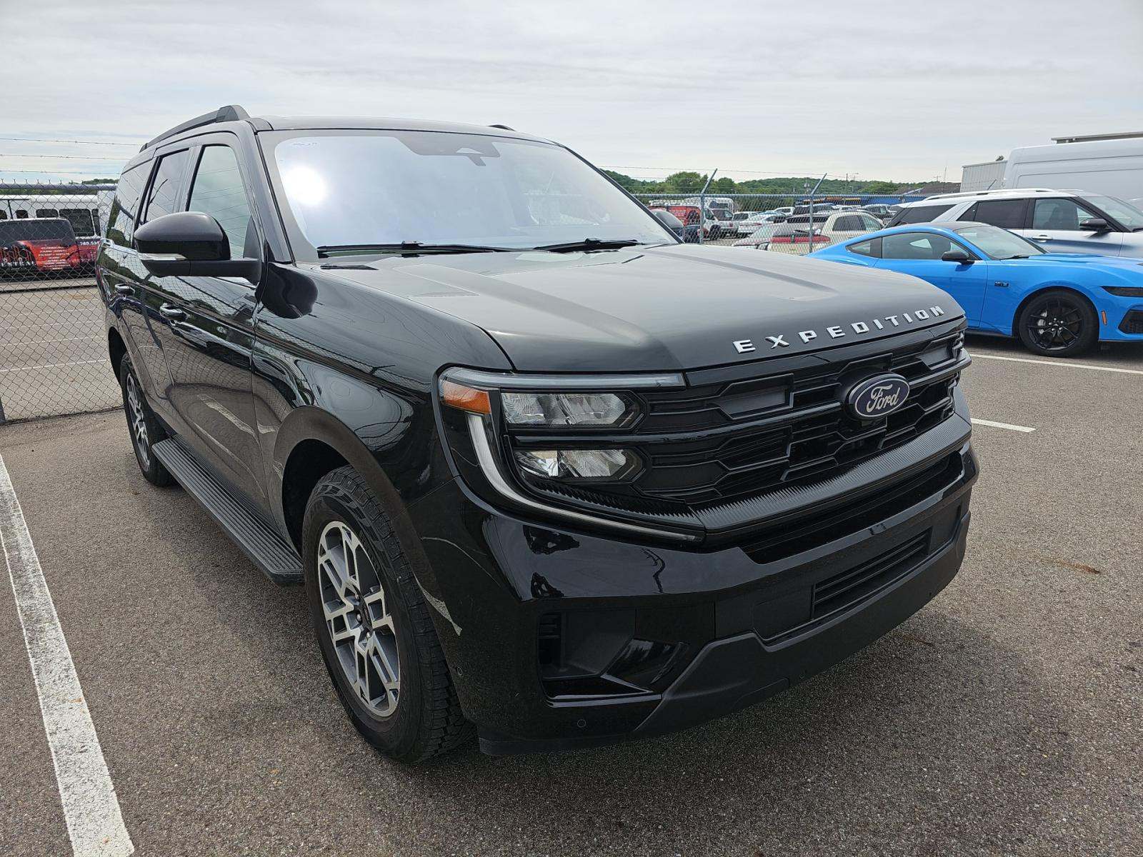 FORD EXPEDITION - 4