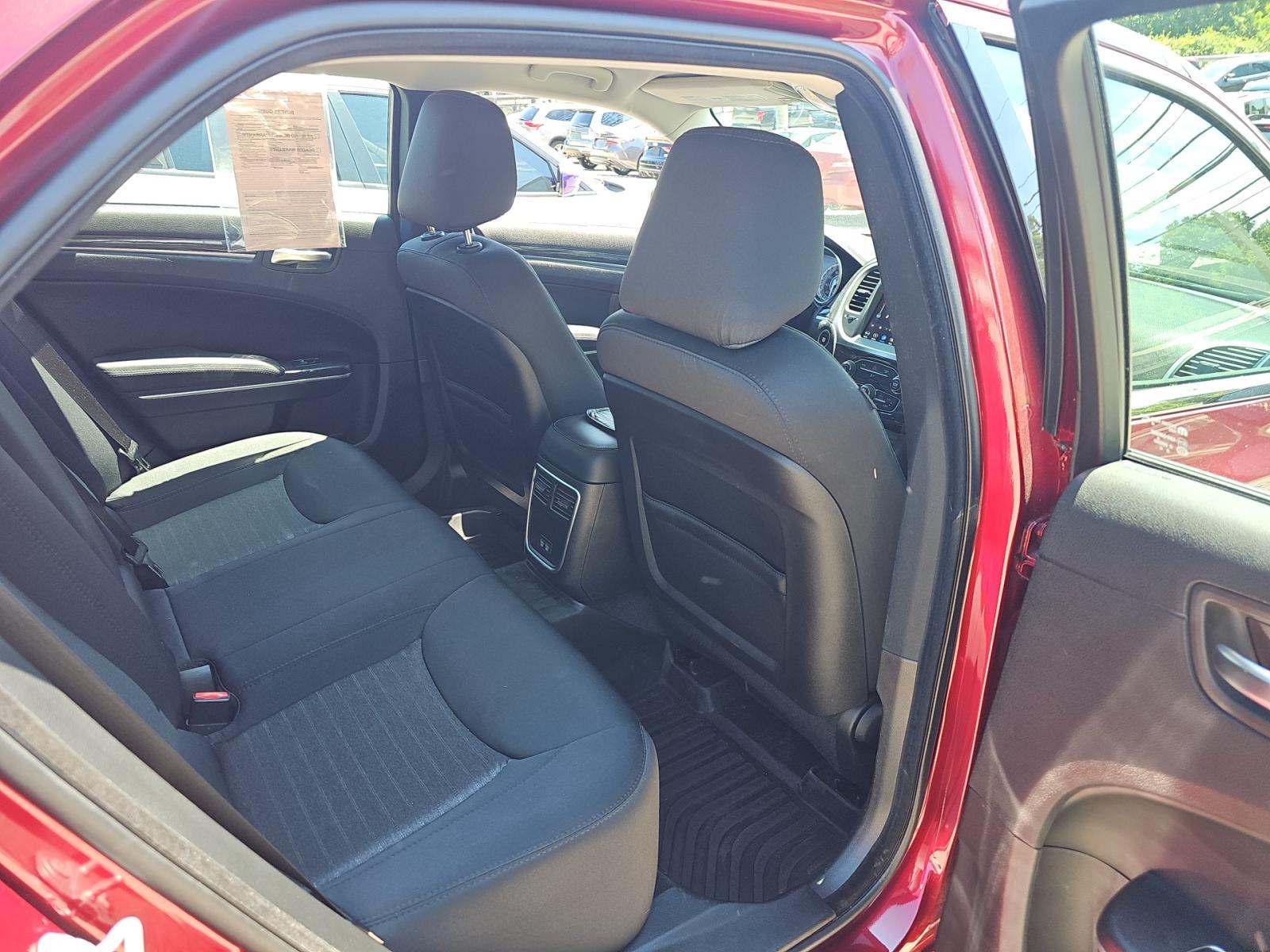 2018 Chrysler 300 Touring AWD