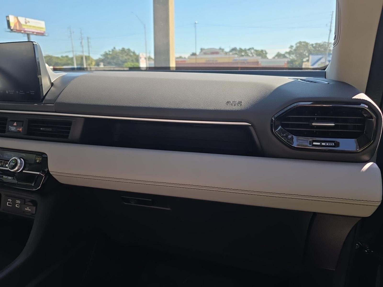 2025 Honda Pilot Touring AWD