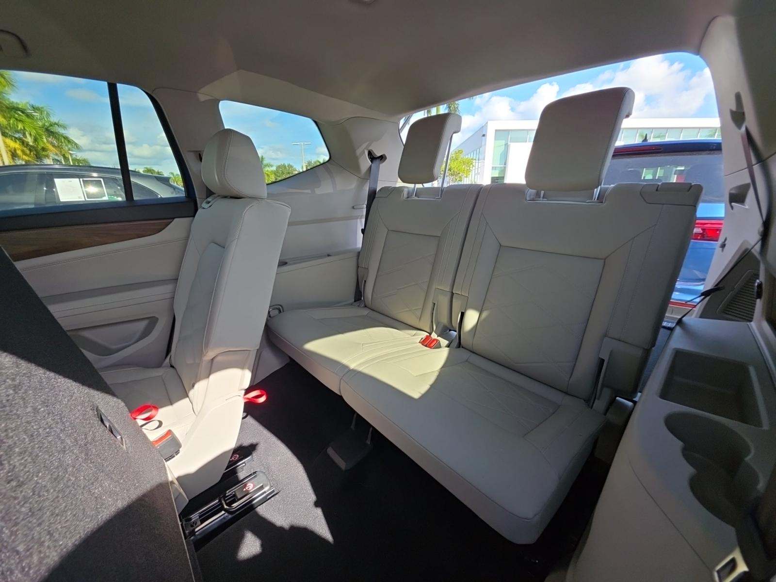 2025 Volkswagen Atlas 2.0T SE AWD