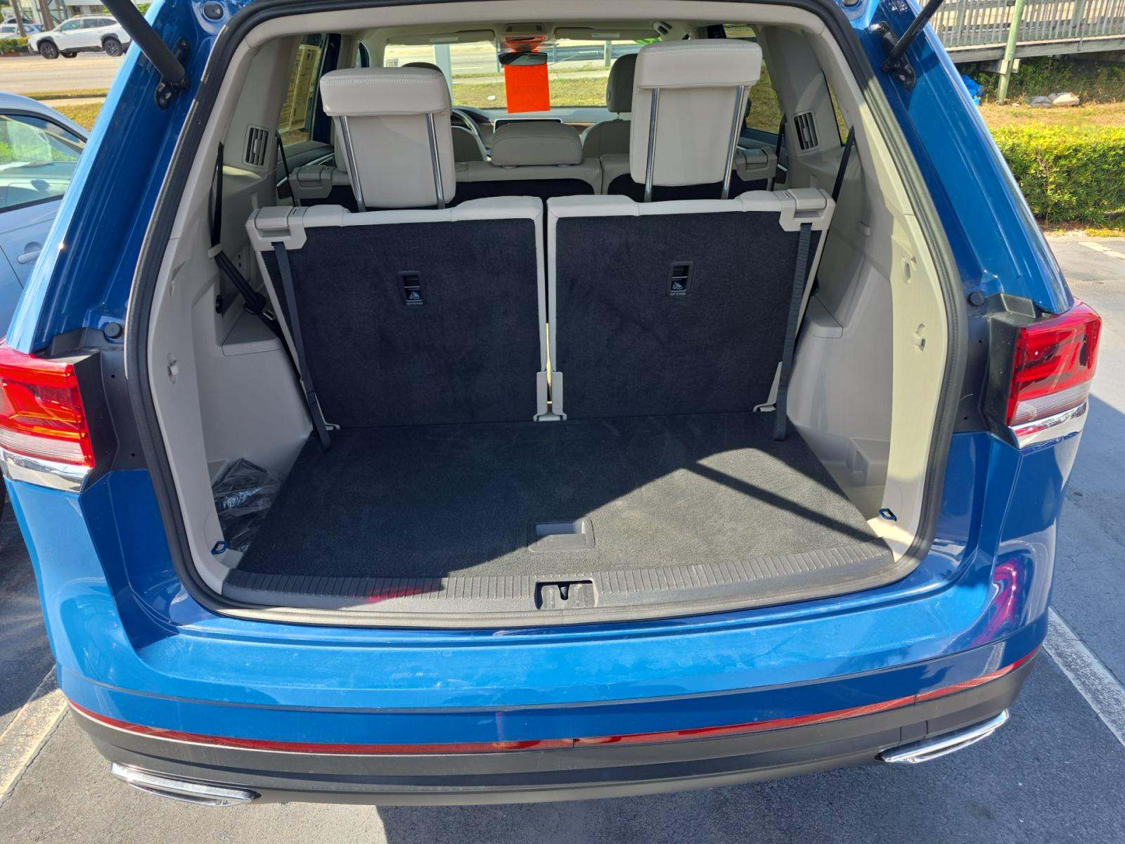 2025 Volkswagen Atlas 2.0T SE AWD