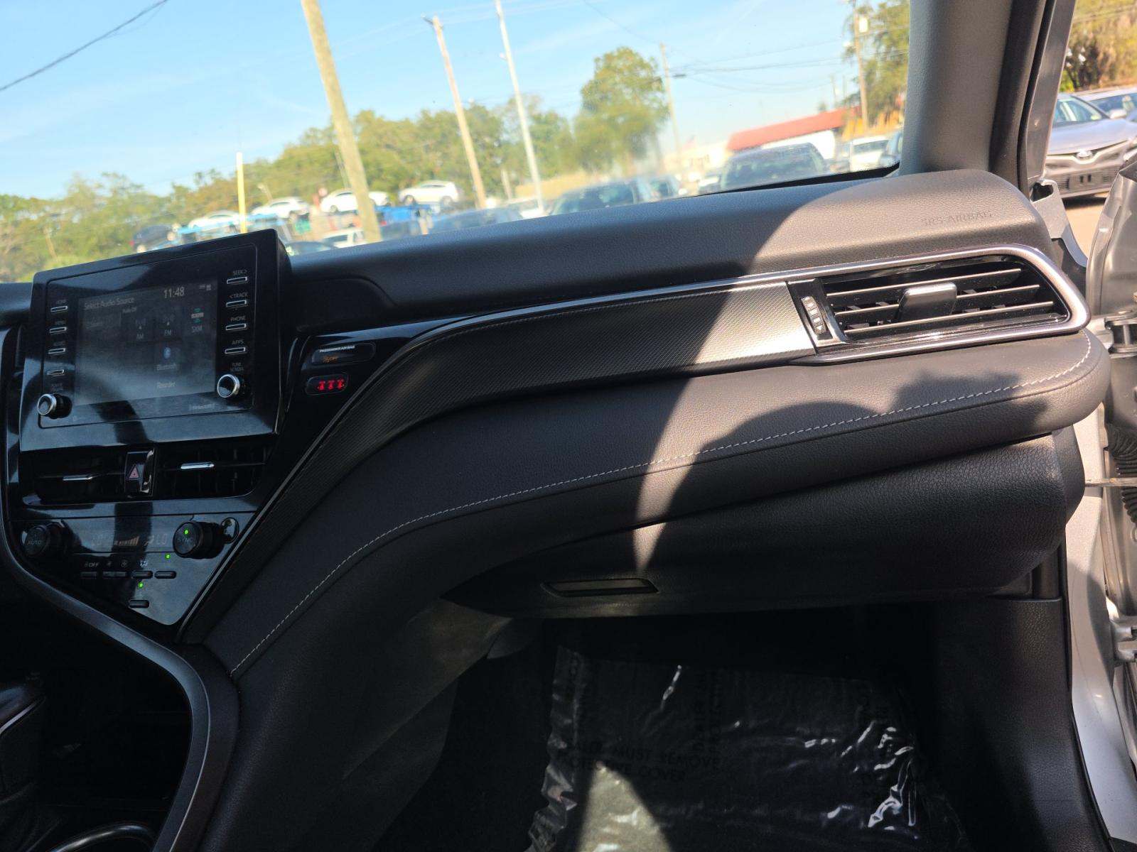 2024 Toyota Camry SE FWD