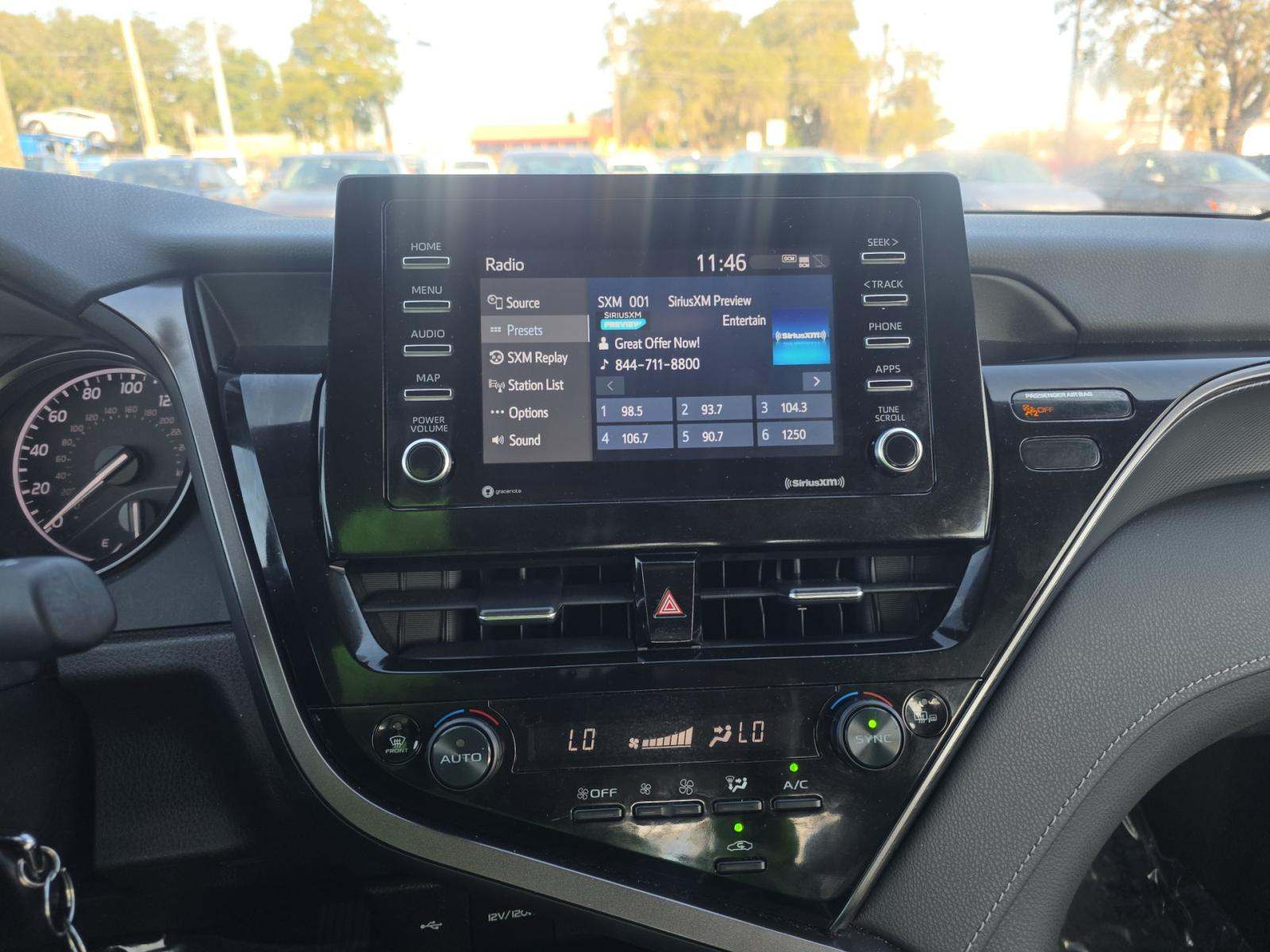 2024 Toyota Camry SE FWD