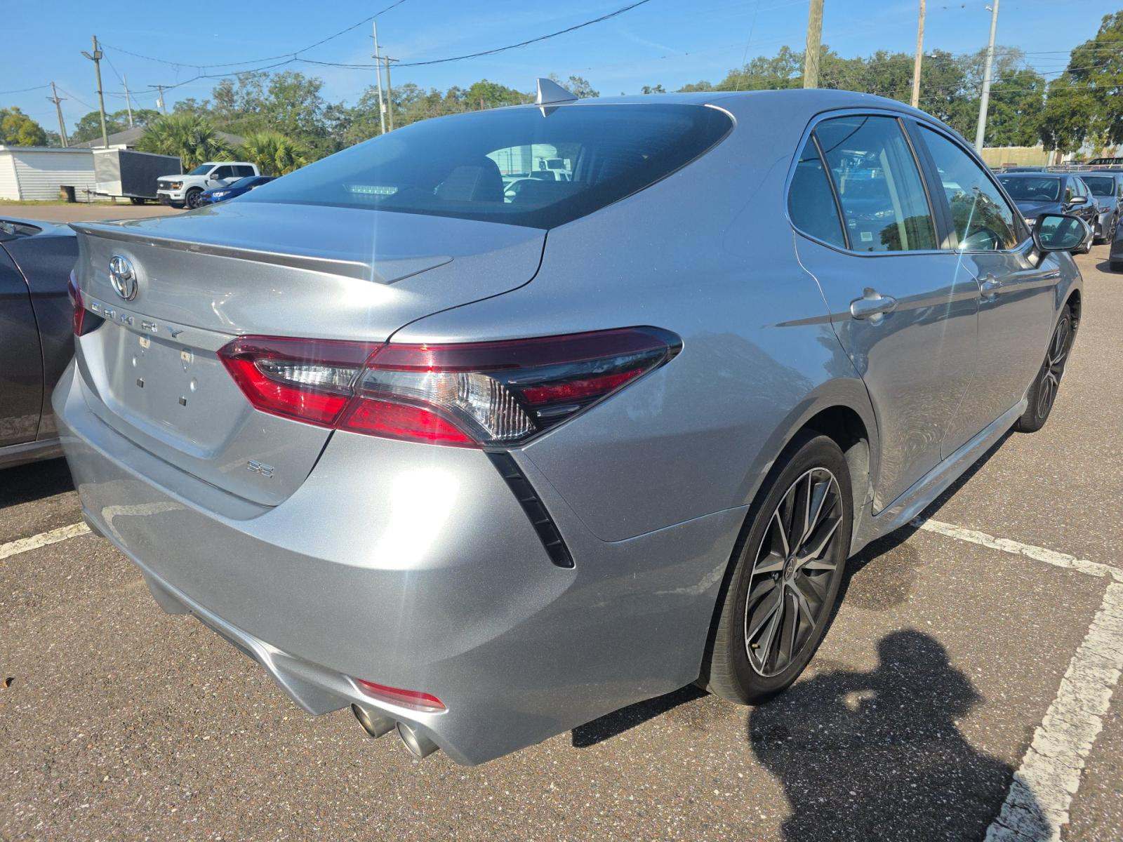 2024 Toyota Camry SE FWD
