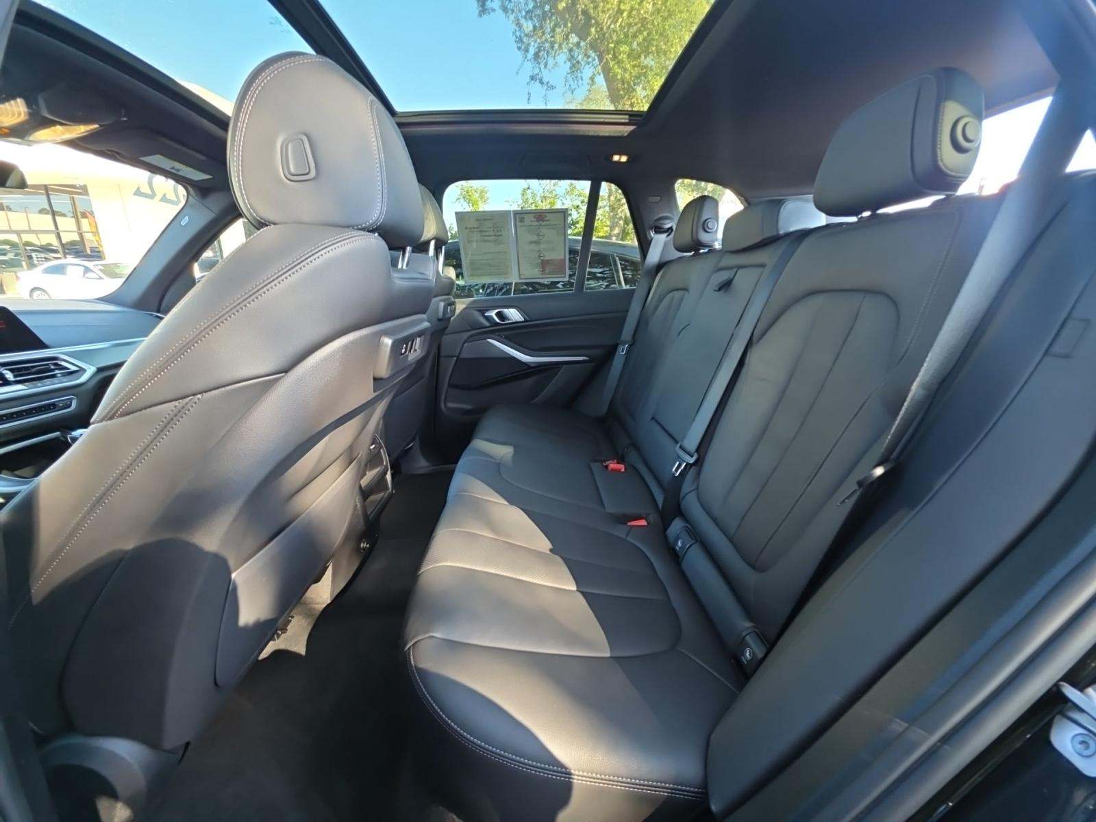 2022 BMW X5 xDrive40i AWD