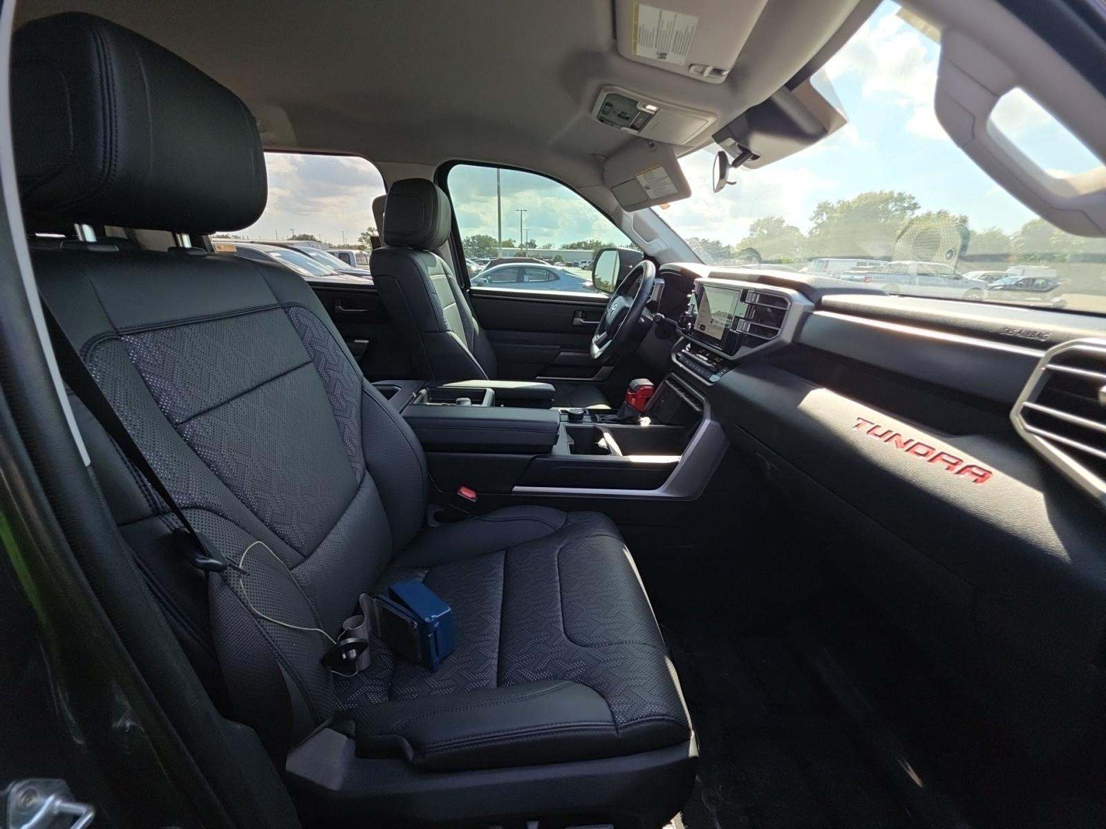 2024 Toyota Tundra SR5 AWD