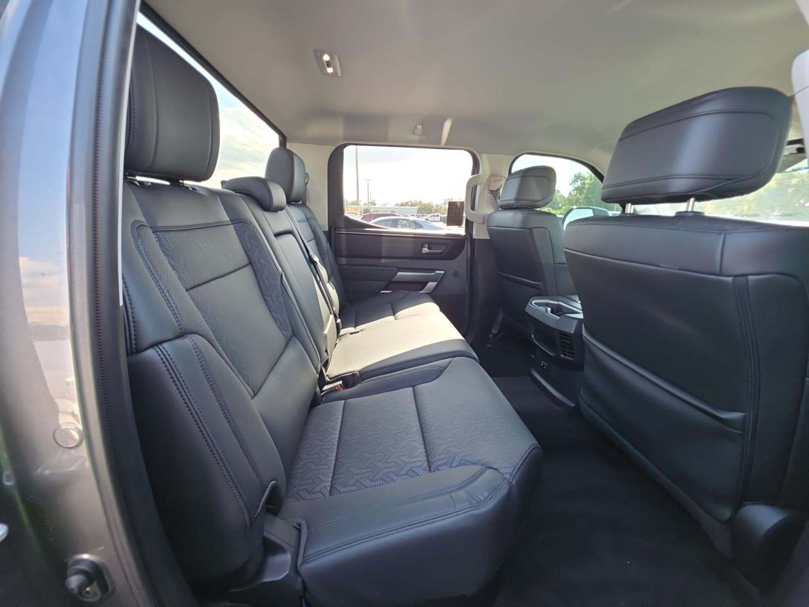 2024 Toyota Tundra SR5 AWD