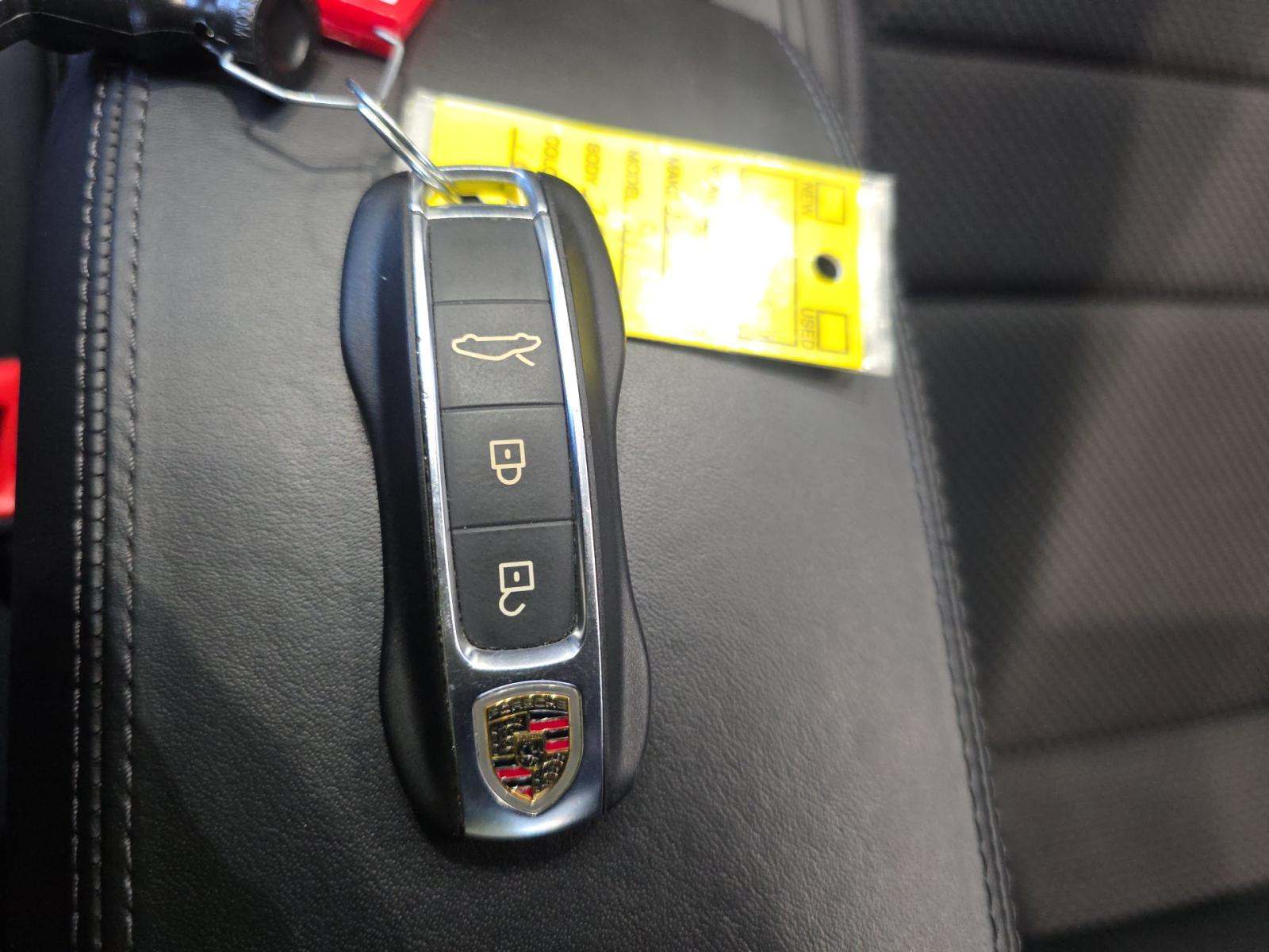 2023 Porsche 911 Carrera T RWD