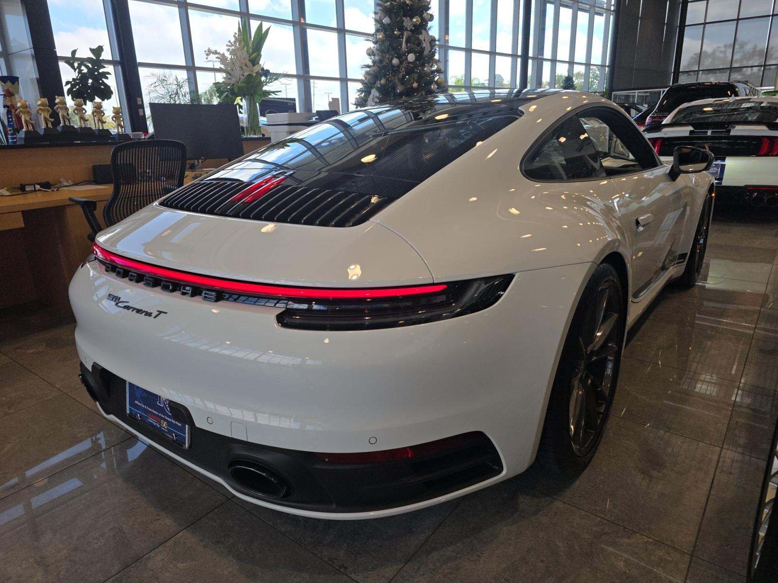 2023 Porsche 911 Carrera T RWD