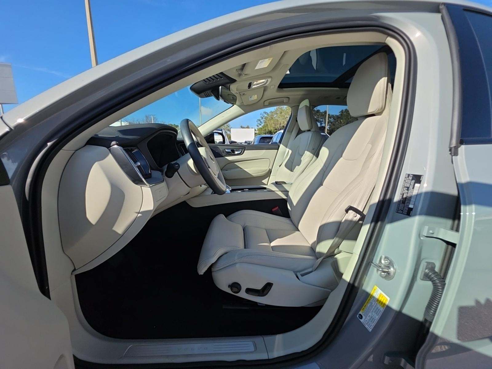 2025 Volvo XC60 B5 Ultra AWD