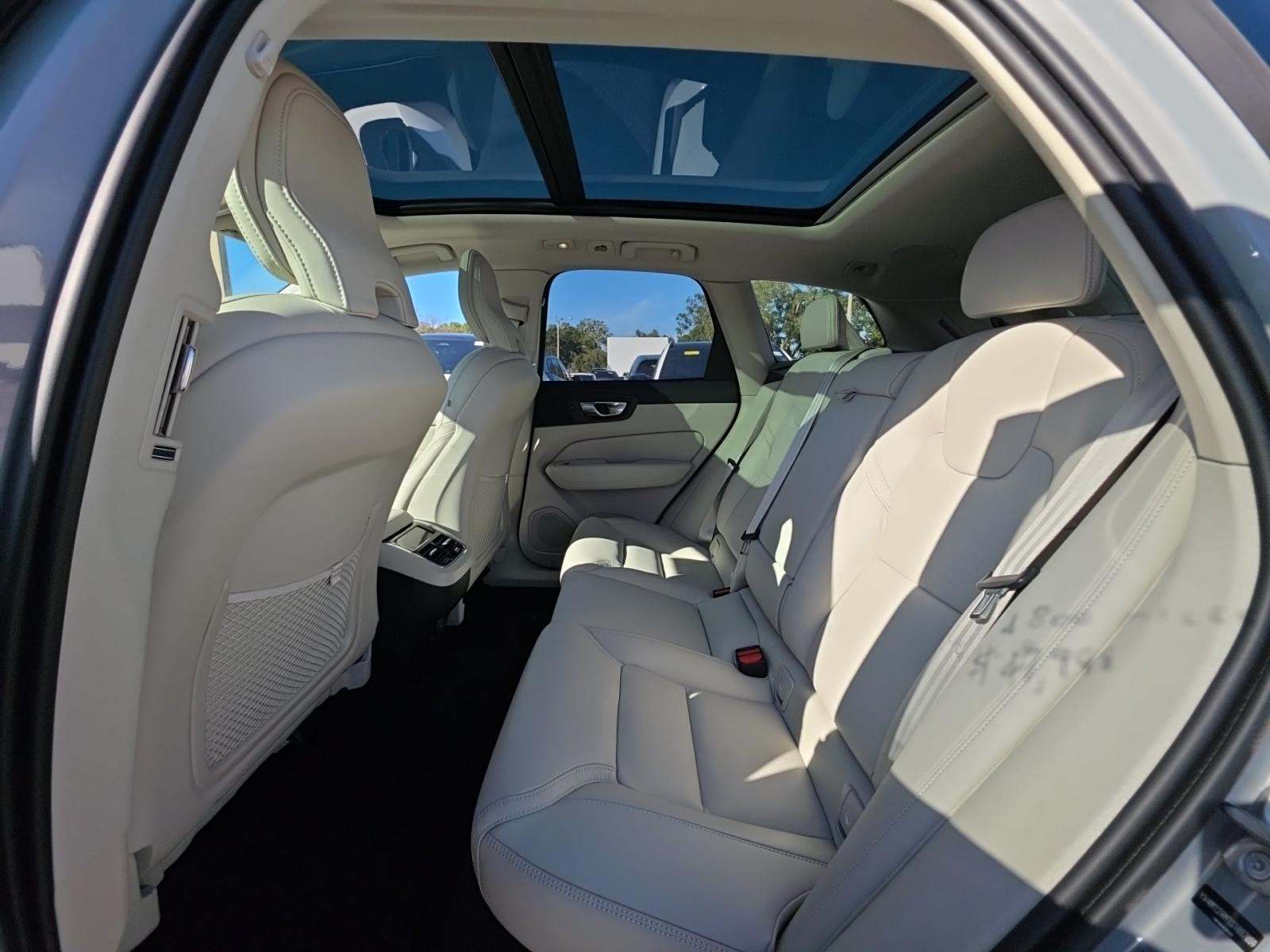 2025 Volvo XC60 B5 Ultra AWD