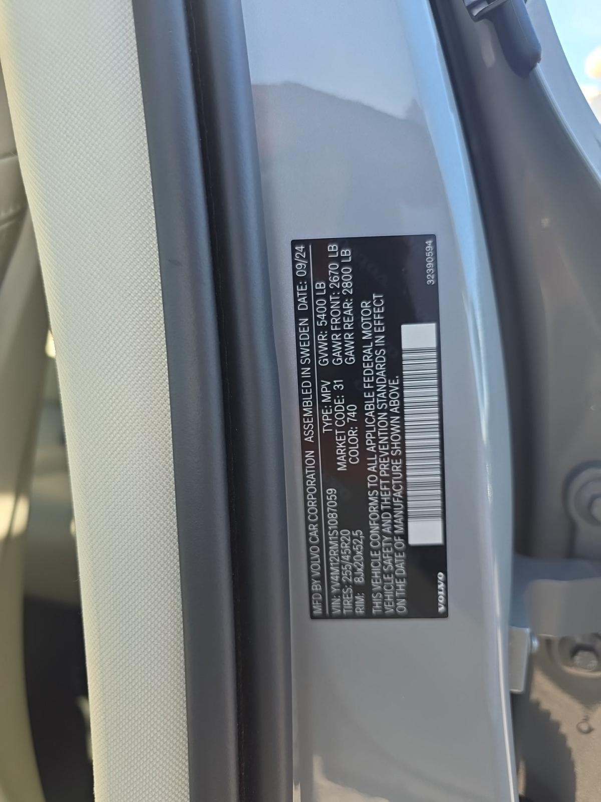 2025 Volvo XC60 B5 Ultra AWD