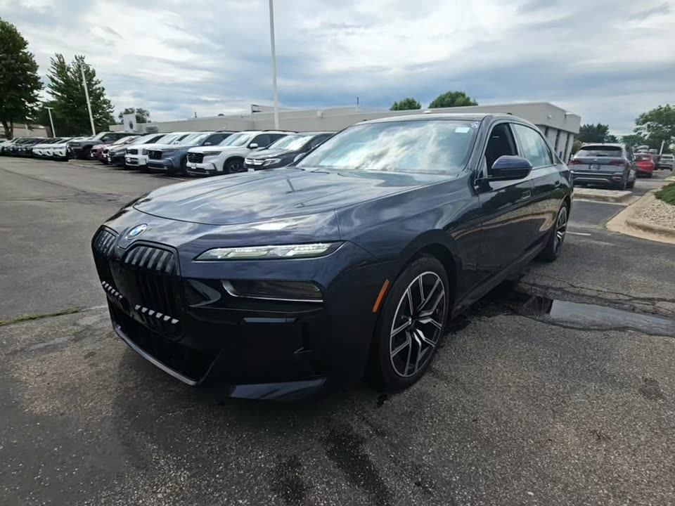 2023 BMW 7 Series 760i xDrive AWD