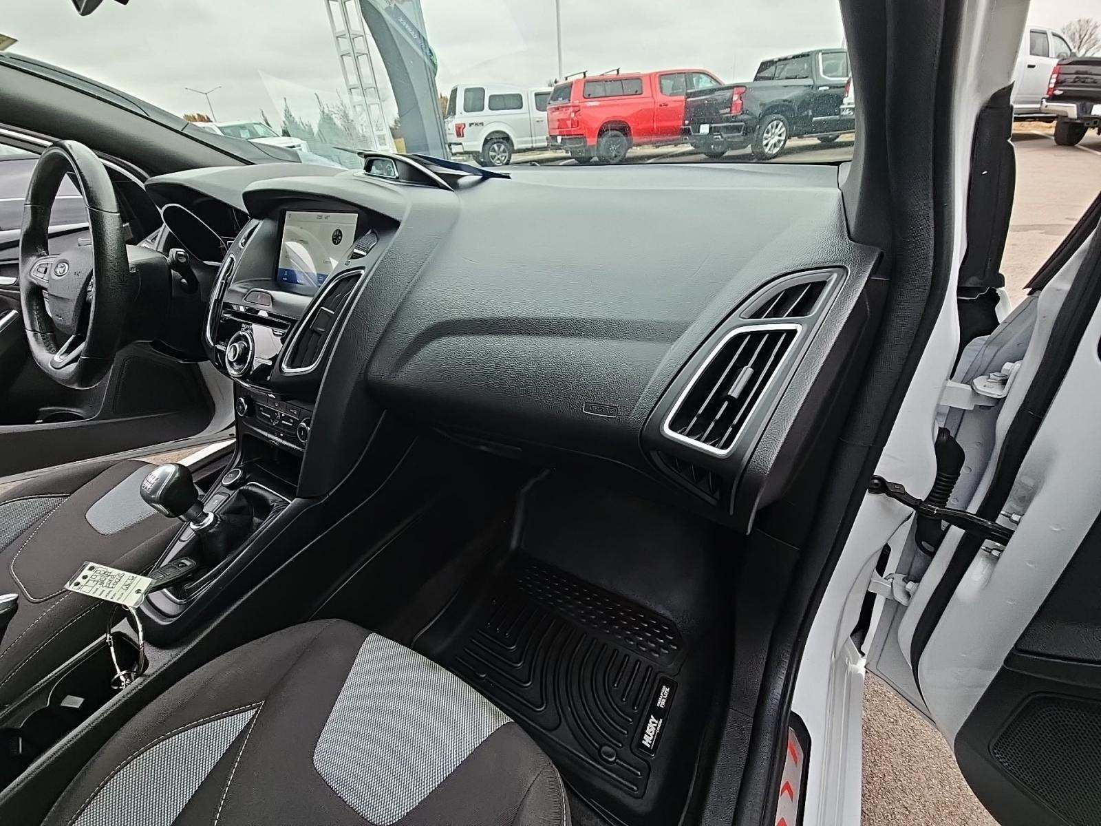 2018 Ford Focus ST FWD