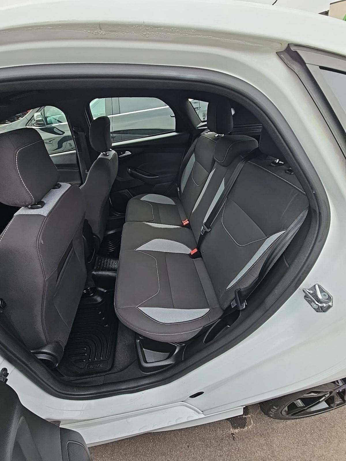 2018 Ford Focus ST FWD