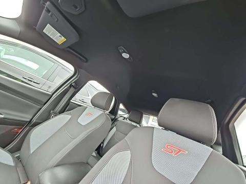 2018 Ford Focus ST FWD