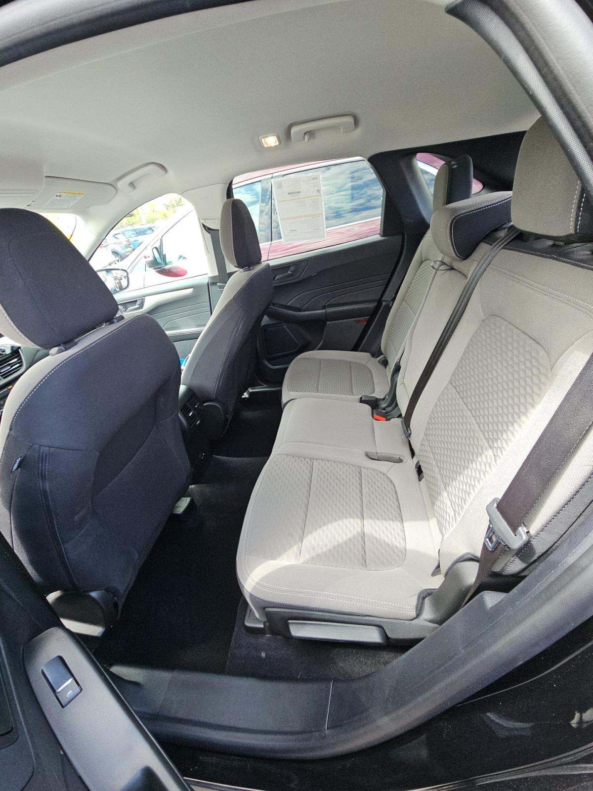 FORD ESCAPE - 9