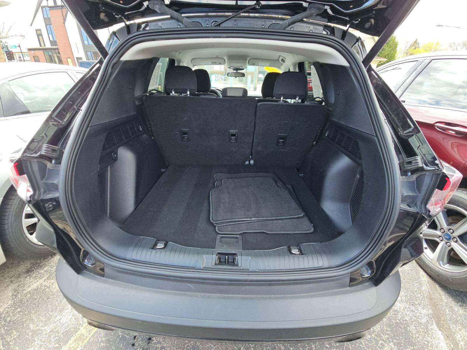 FORD ESCAPE - 10