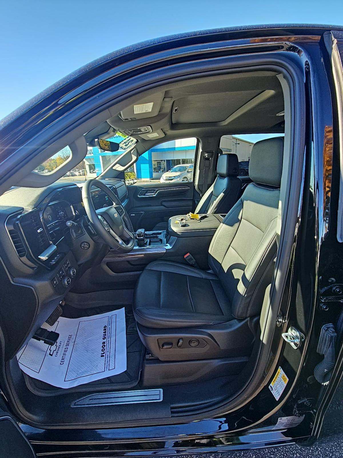 2024 Chevrolet Silverado 1500 LTZ AWD