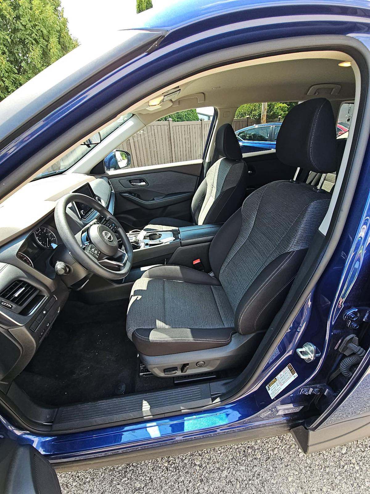 2023 Nissan Rogue SV FWD