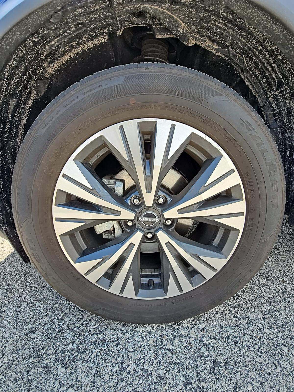 2023 Nissan Rogue SV FWD