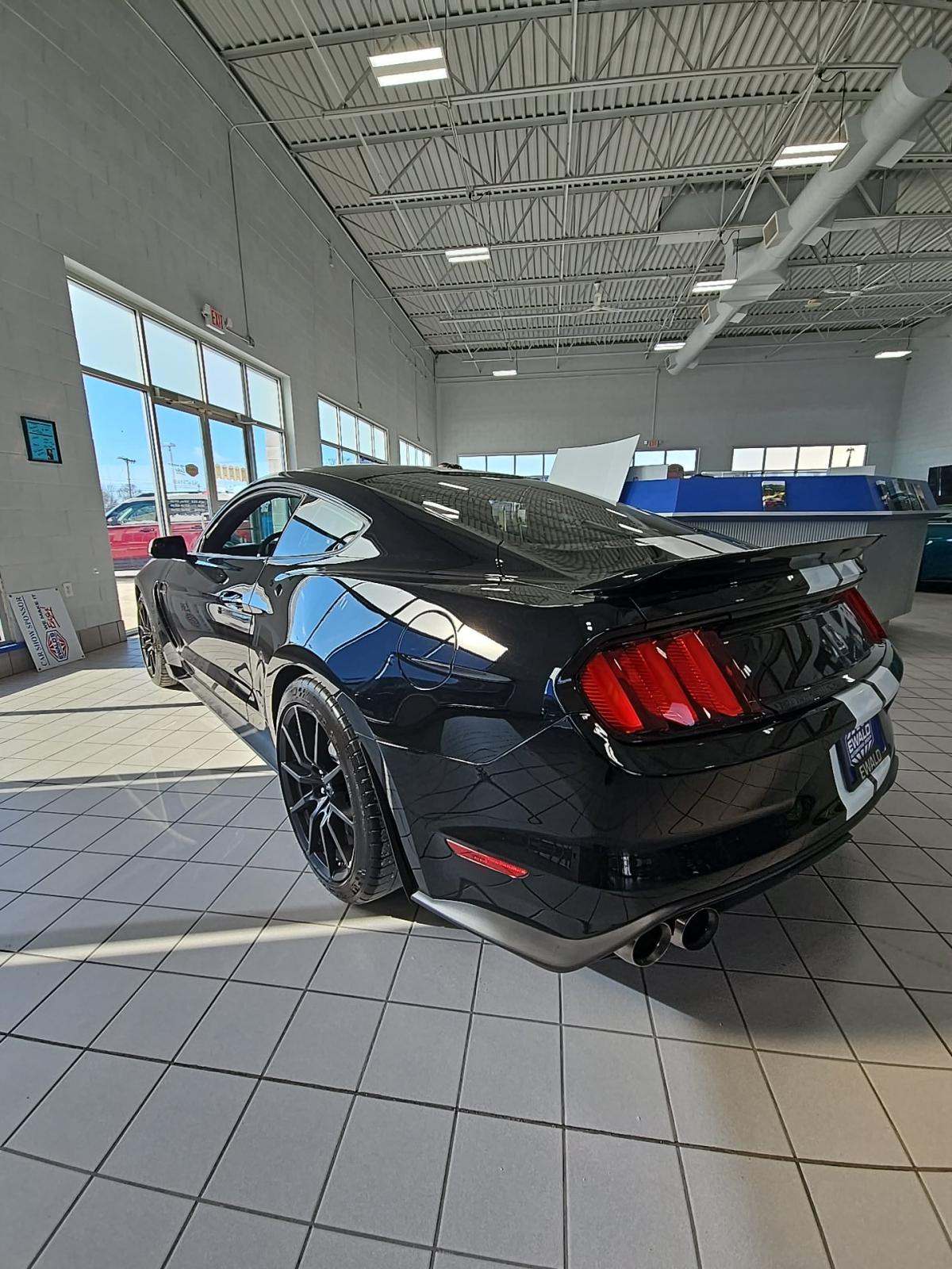 2017 Ford Mustang Shelby GT350 RWD