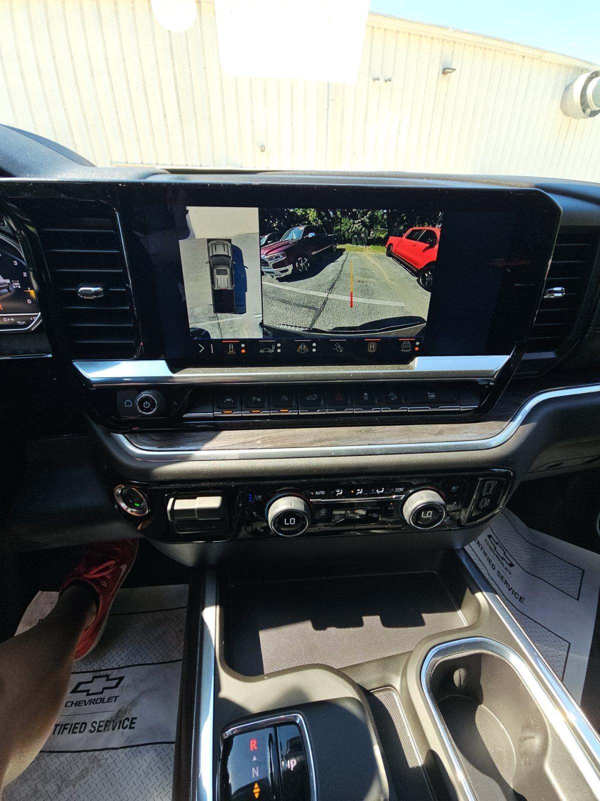 2025 Chevrolet Silverado 1500 LTZ AWD