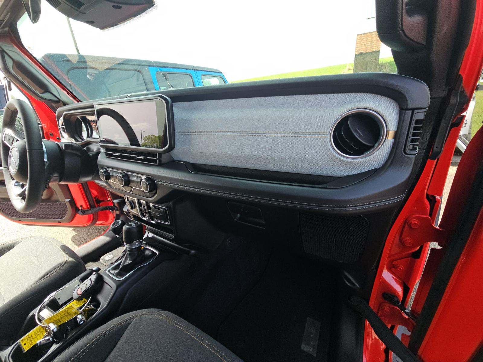 2025 Jeep Wrangler 4xe Sahara AWD