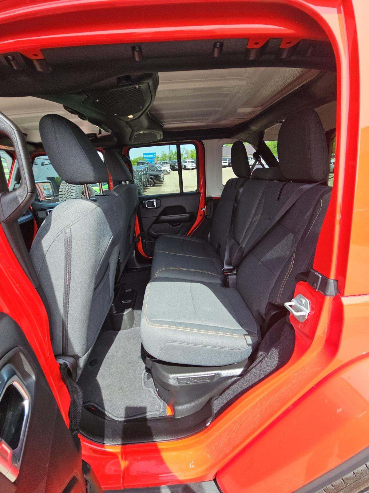 2025 Jeep Wrangler 4xe Sahara AWD