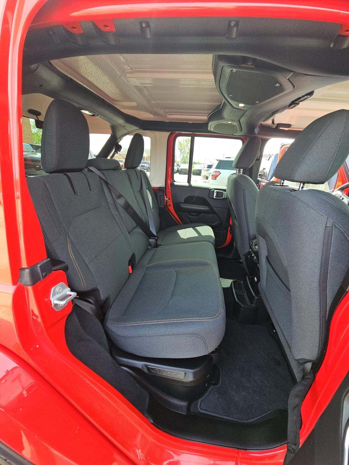 2025 Jeep Wrangler 4xe Sahara AWD