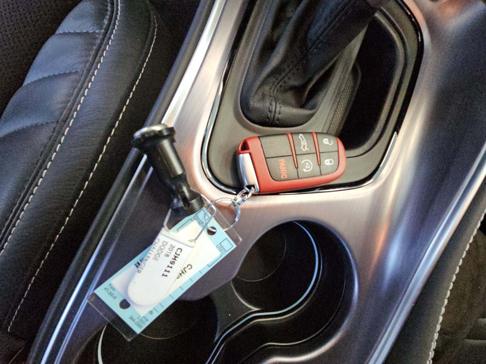 DODGE CHALLENGER - 8