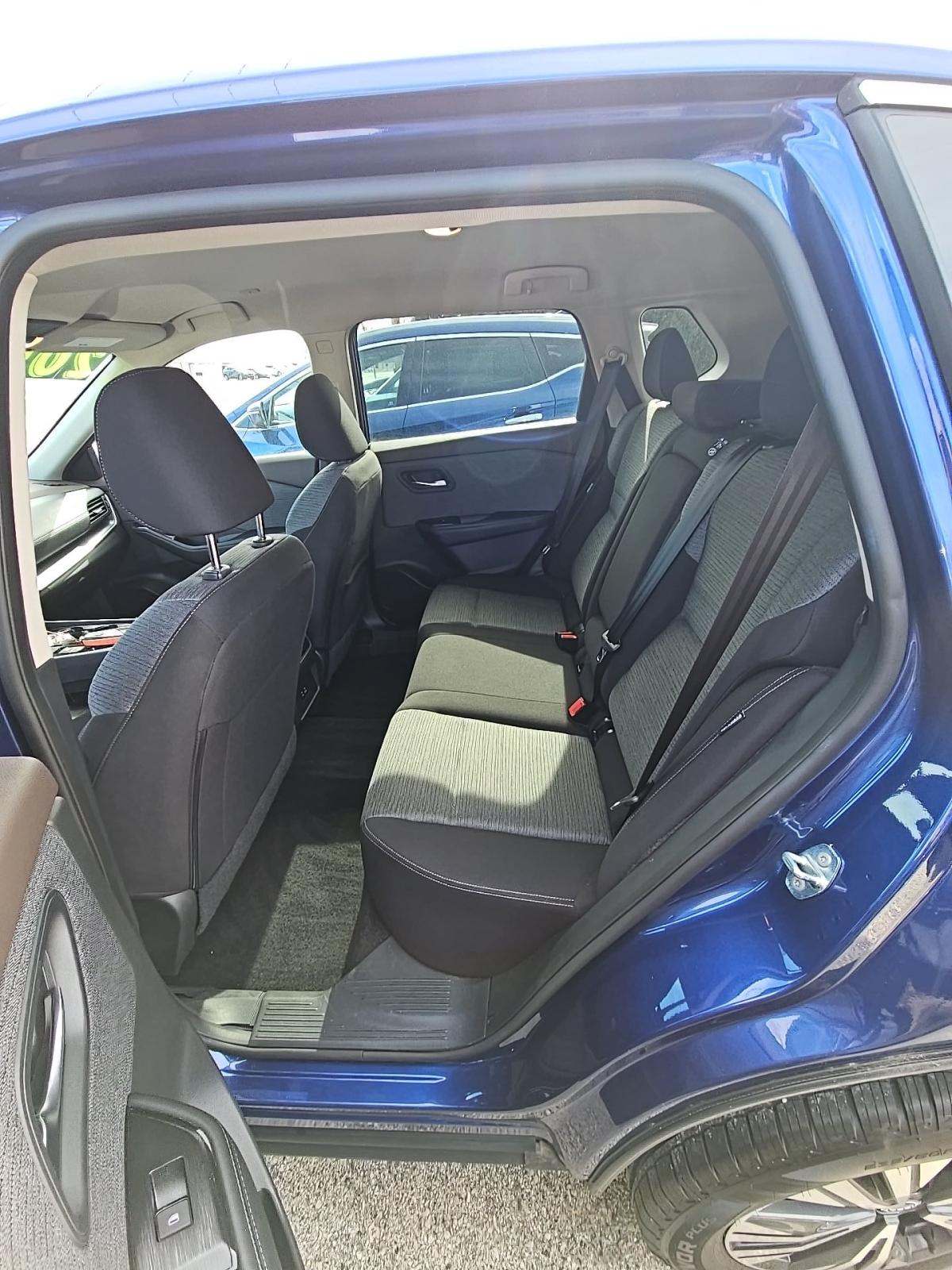 NISSAN ROGUE - 9