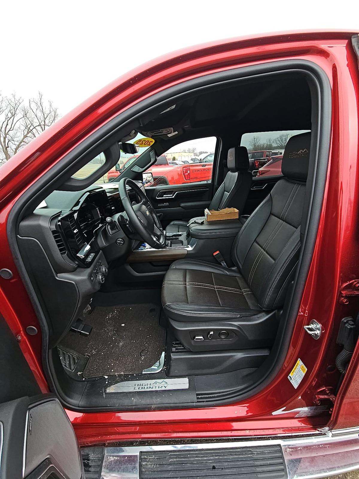 2025 Chevrolet Silverado 1500 High Country AWD