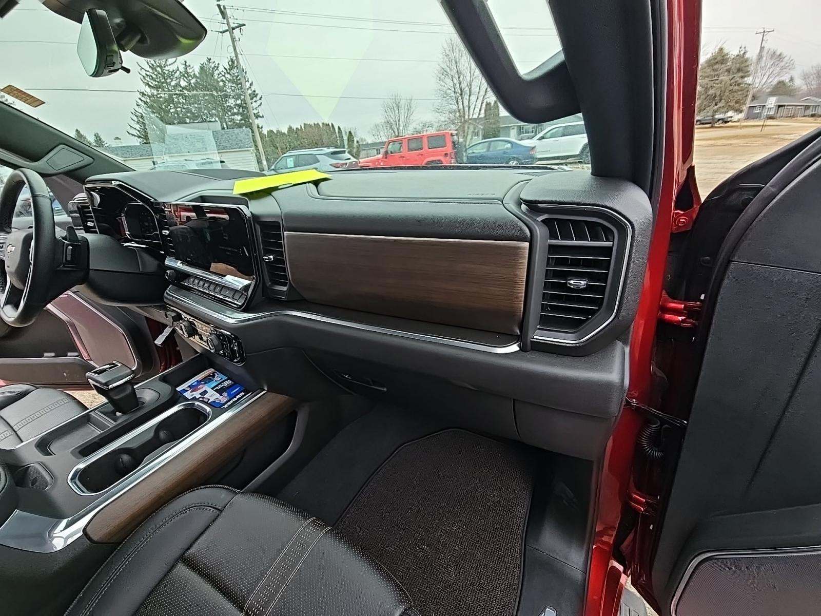 2025 Chevrolet Silverado 1500 High Country AWD