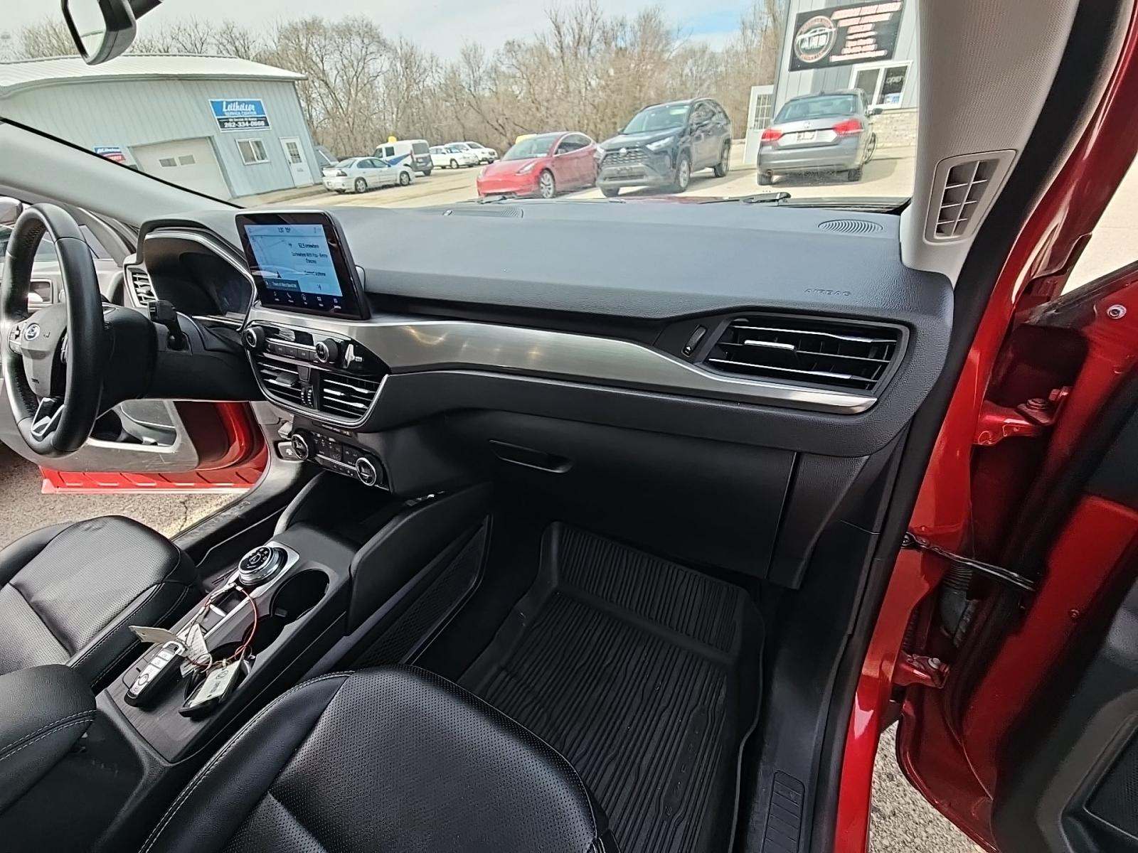 2021 Ford Escape Hybrid Titanium AWD