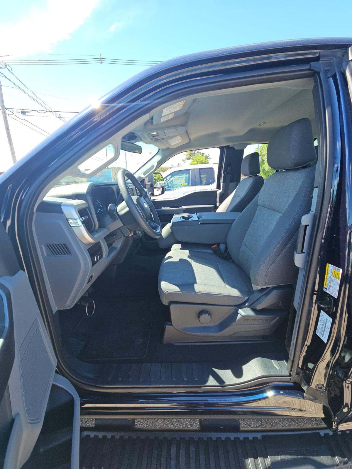 FORD F-350 - 6
