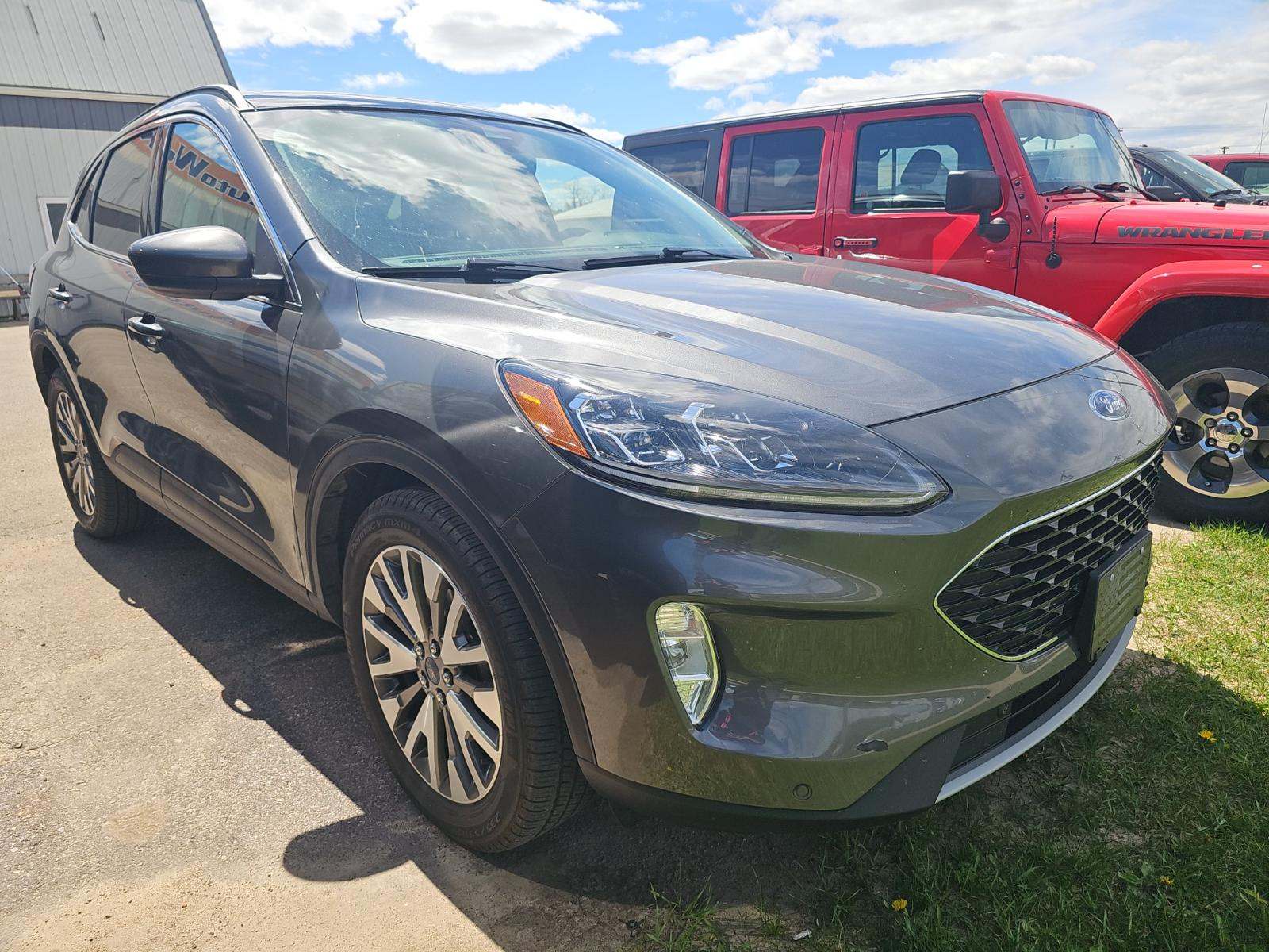 2022 Ford Escape Titanium AWD