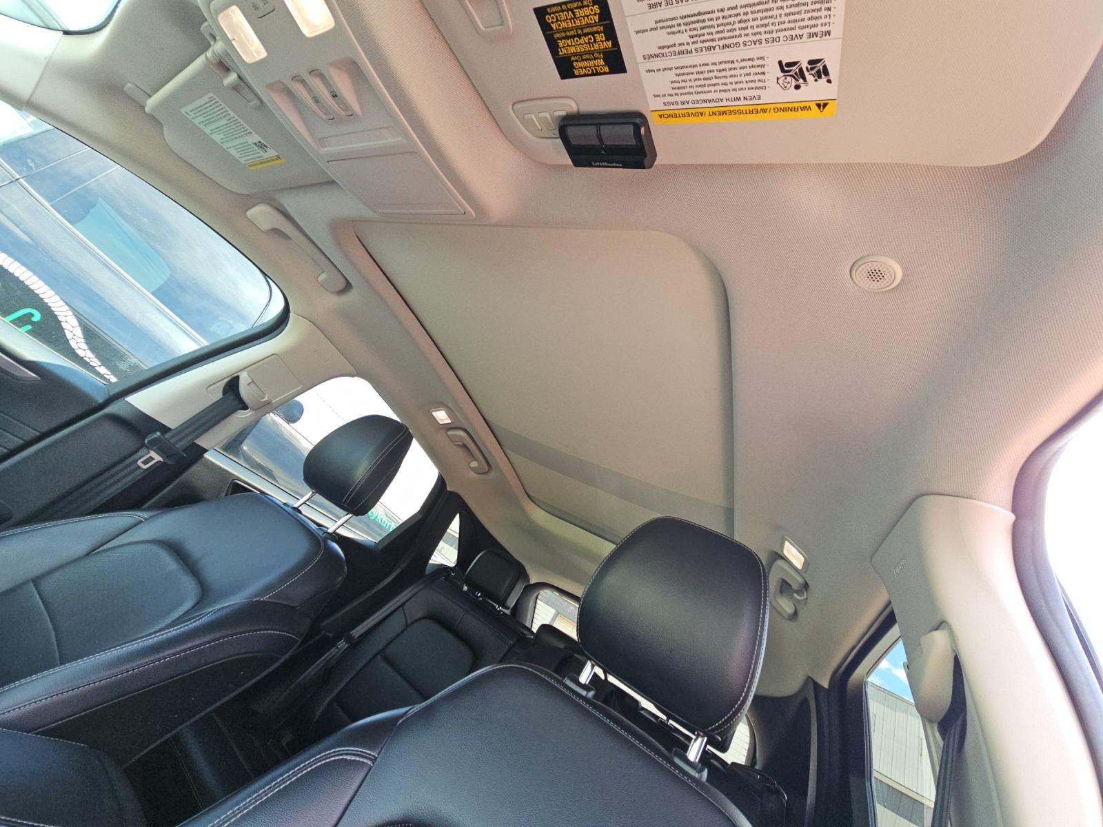 2022 Ford Escape Titanium AWD